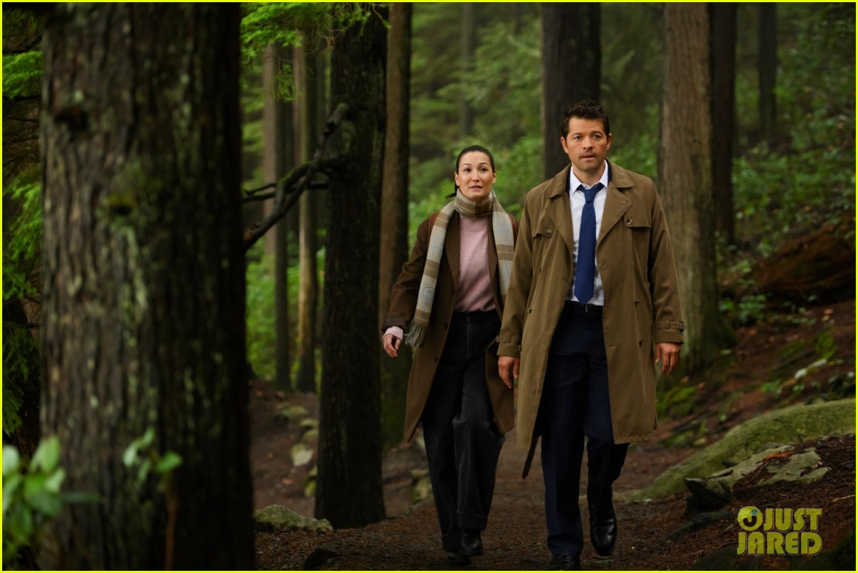 Castiel Returns In Bloody Way On All New 'Supernatural' Tonight Photo 1274188 Photo Gallery