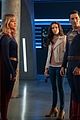 arrowverse crisis infinite earths first pics 05
