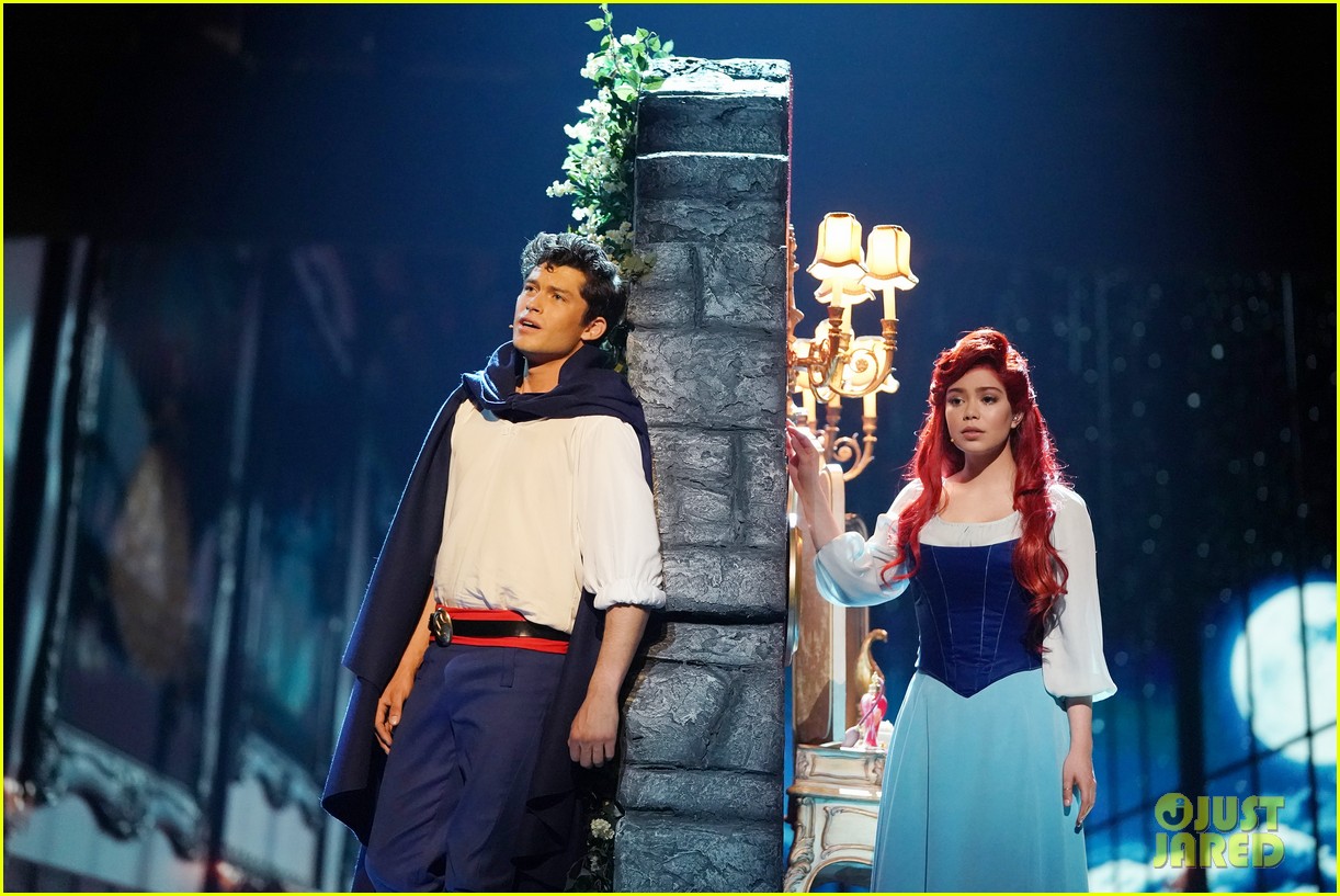 Graham Phillips Performs 'Fathoms Below' On 'The Little Mermaid Live