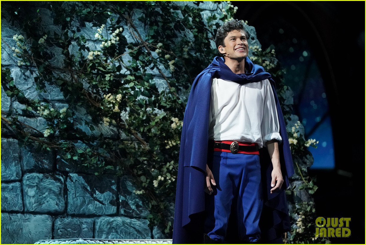 watch graham phillips sing fathoms below from the little mermaid live 12