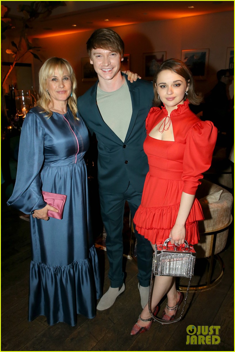 Kristine Froseth, Joey King & More Celebrate The Holidays With Hulu