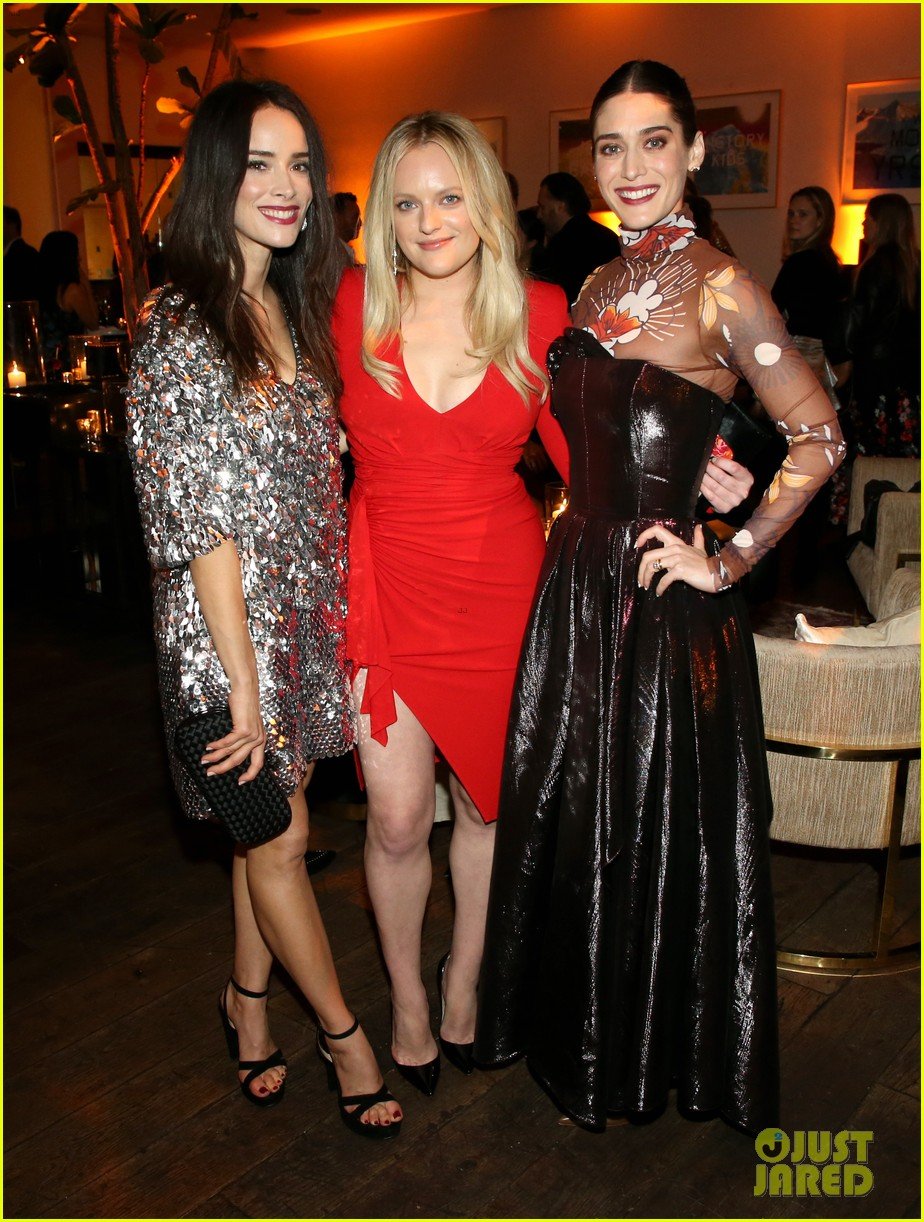 Kristine Froseth, Joey King & More Celebrate The Holidays With Hulu