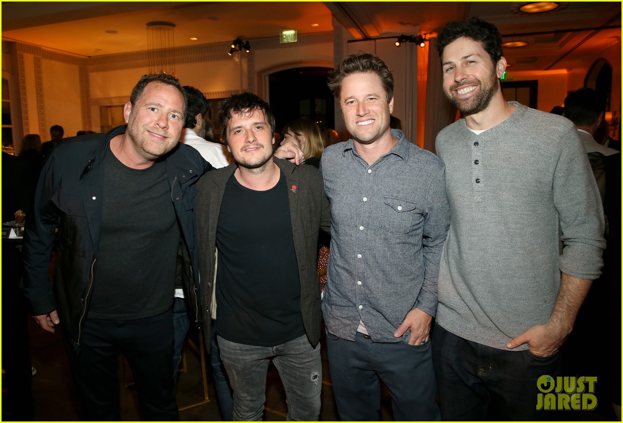 Kristine Froseth, Joey King & More Celebrate The Holidays With Hulu