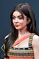 sarah hyland lucy hale peoples choice awards 2019 08