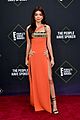 sarah hyland lucy hale peoples choice awards 2019 20