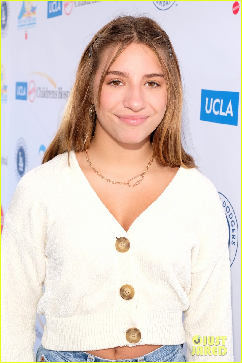 isaak presley kenzie ziegler couple up at ucla party on the pier 21