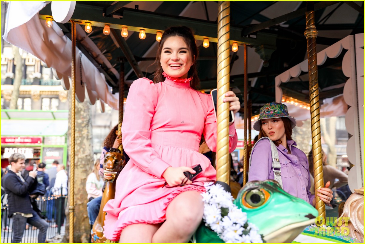 Full Sized Photo of kaia gerber bailee madison landry bender more daisy