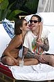 kaia gerber pete davidson kiss poolside in miami 001