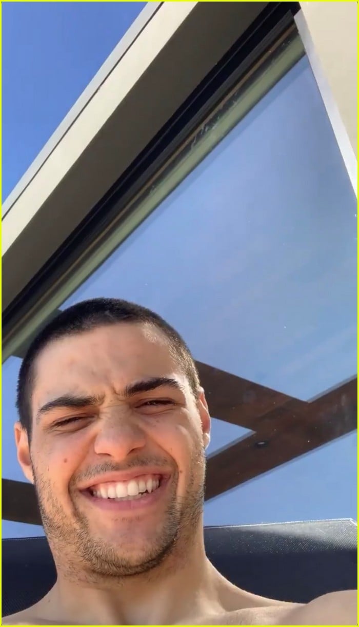 Noah Centineo Documents His Bathing Experience After Knee Surgery