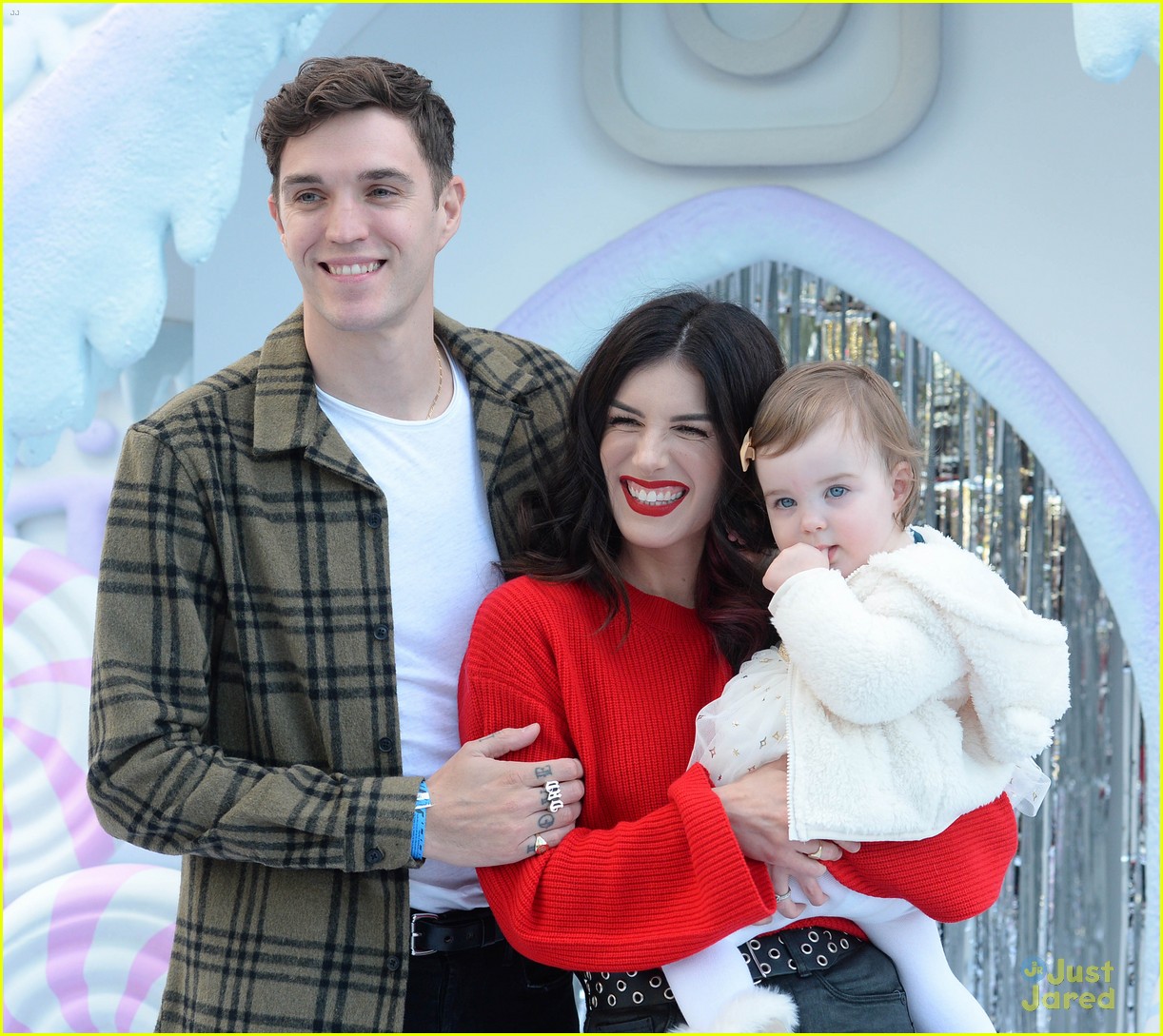 annie leblanc jayden bartels brent rivera ava michelle instaskate pics 29