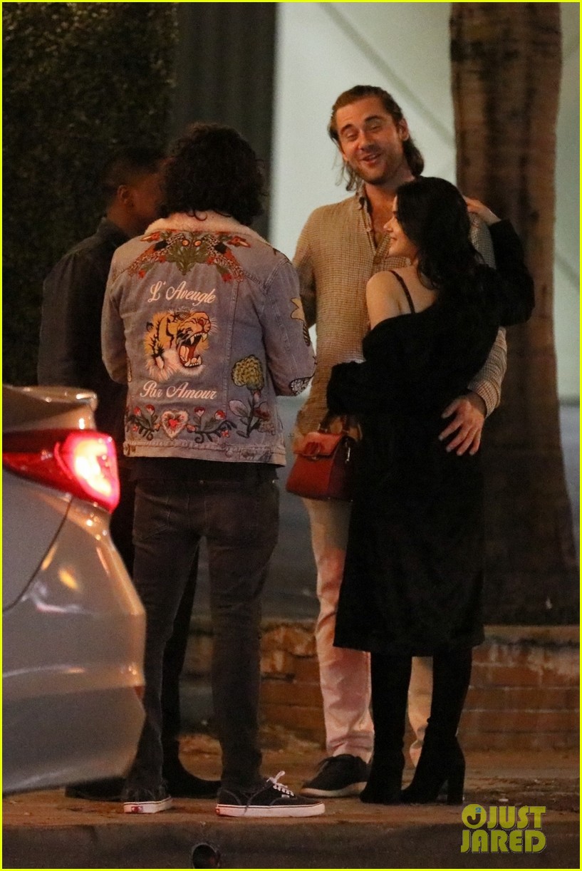 Ariel Winter Holds Onto Luke Benward After a Night Out With Friends ...