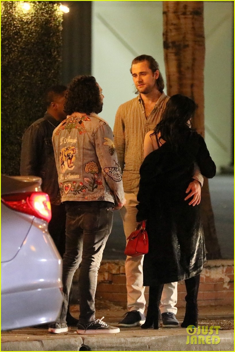 Ariel Winter Holds Onto Luke Benward After a Night Out With Friends ...