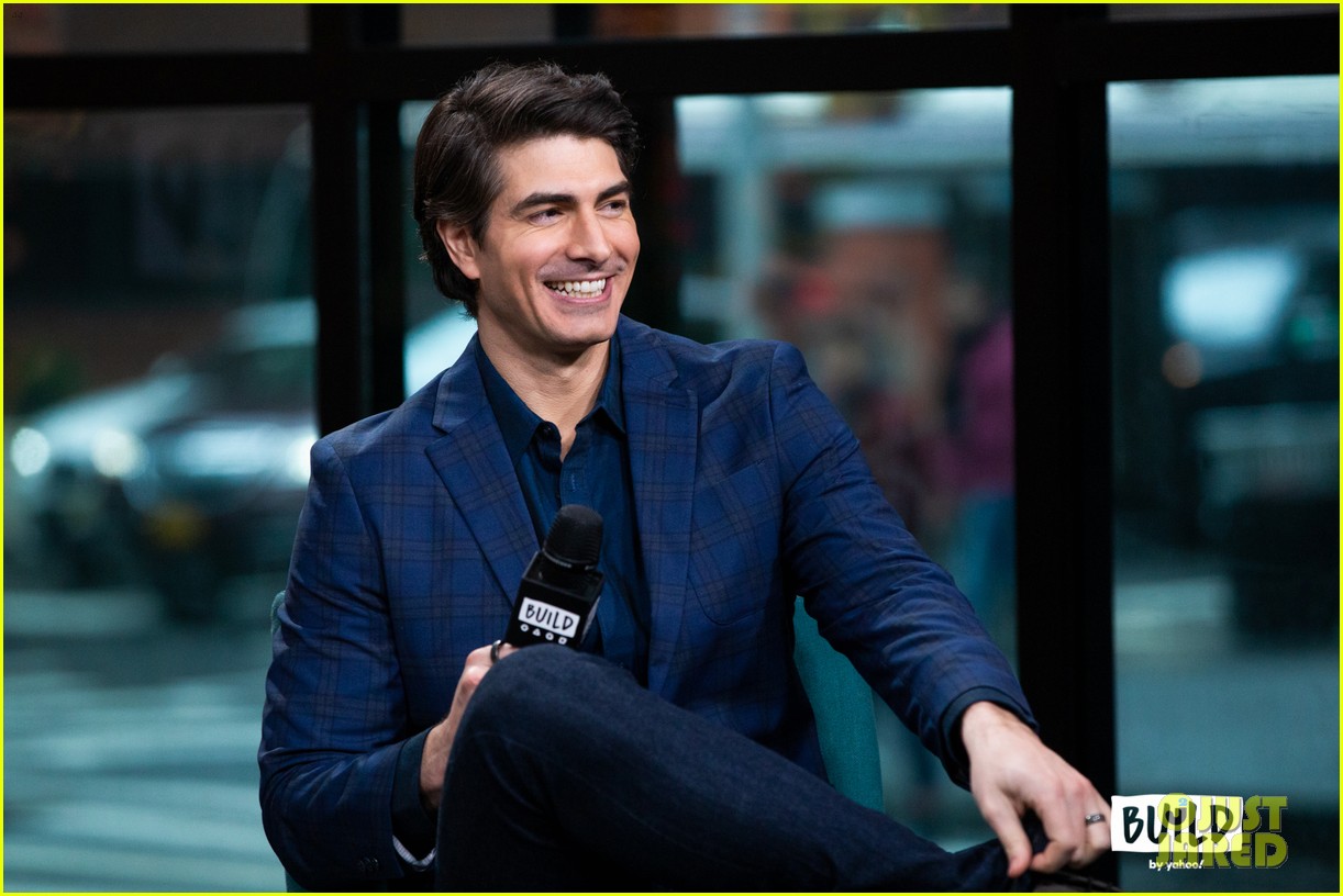 brandon routh reveals how he was asked to be superman in crisis 08