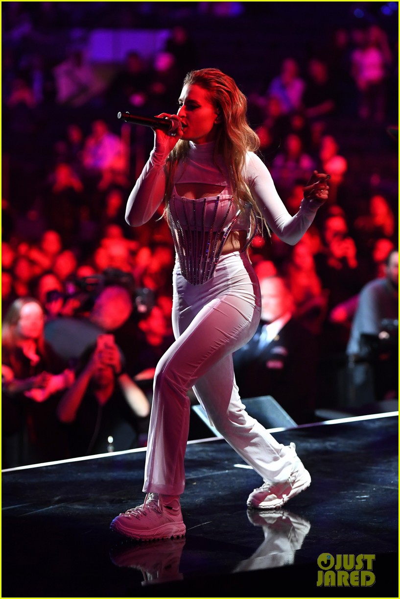 Camila Cabello S Latex Outfit For Z100 S Jingle Ball 2019 Has Pearls On