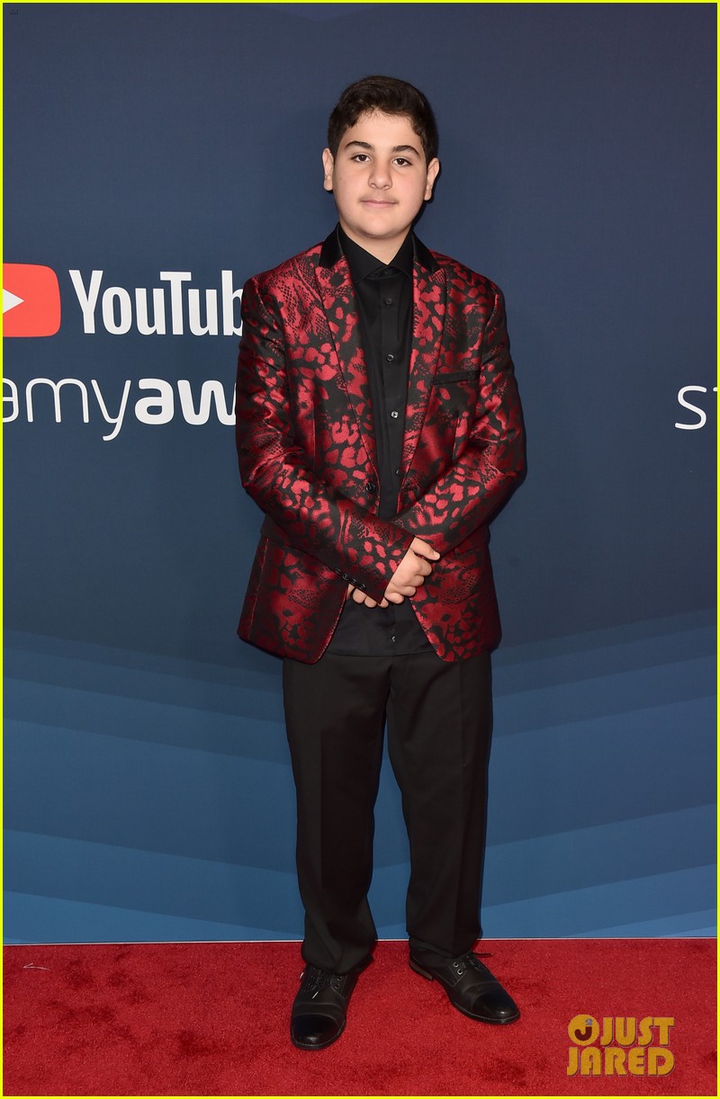 David Dobrik And Vlog Squad Win Big At Streamy Awards 2019 Photo 1279060 Photo Gallery Just 1218