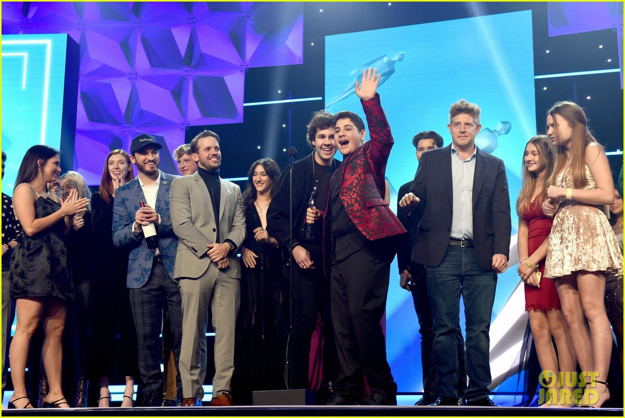 david dobrik wins big streamy awards 2019 22