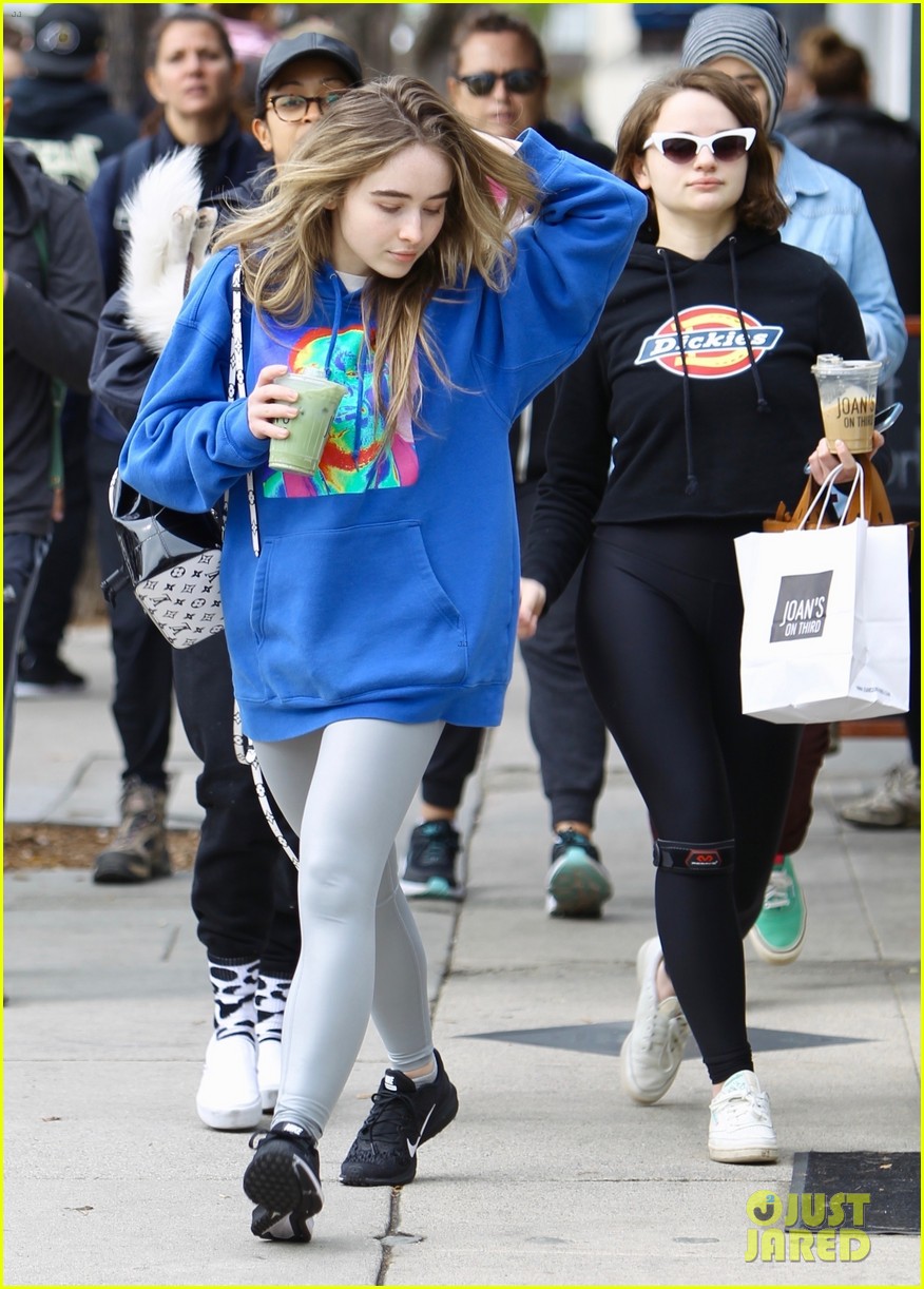 Sabrina Carpenter, Joey King & Liza Koshy Make Silly Faces at