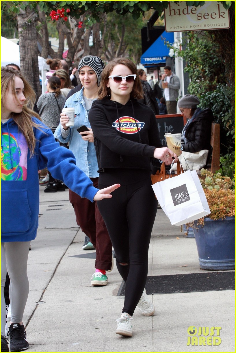 bffs joey king sabrina carpenter have fun after sunday brunch 07