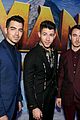 jonas brothers jumanji premiere 22