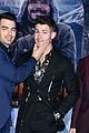 jonas brothers jumanji premiere 24