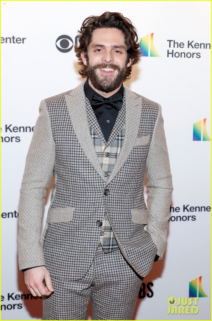 Full Sized Photo of jonas brothers carrie underwood kennedy center