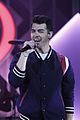 zara larsson bday jingle ball il pics niall jonas more 64