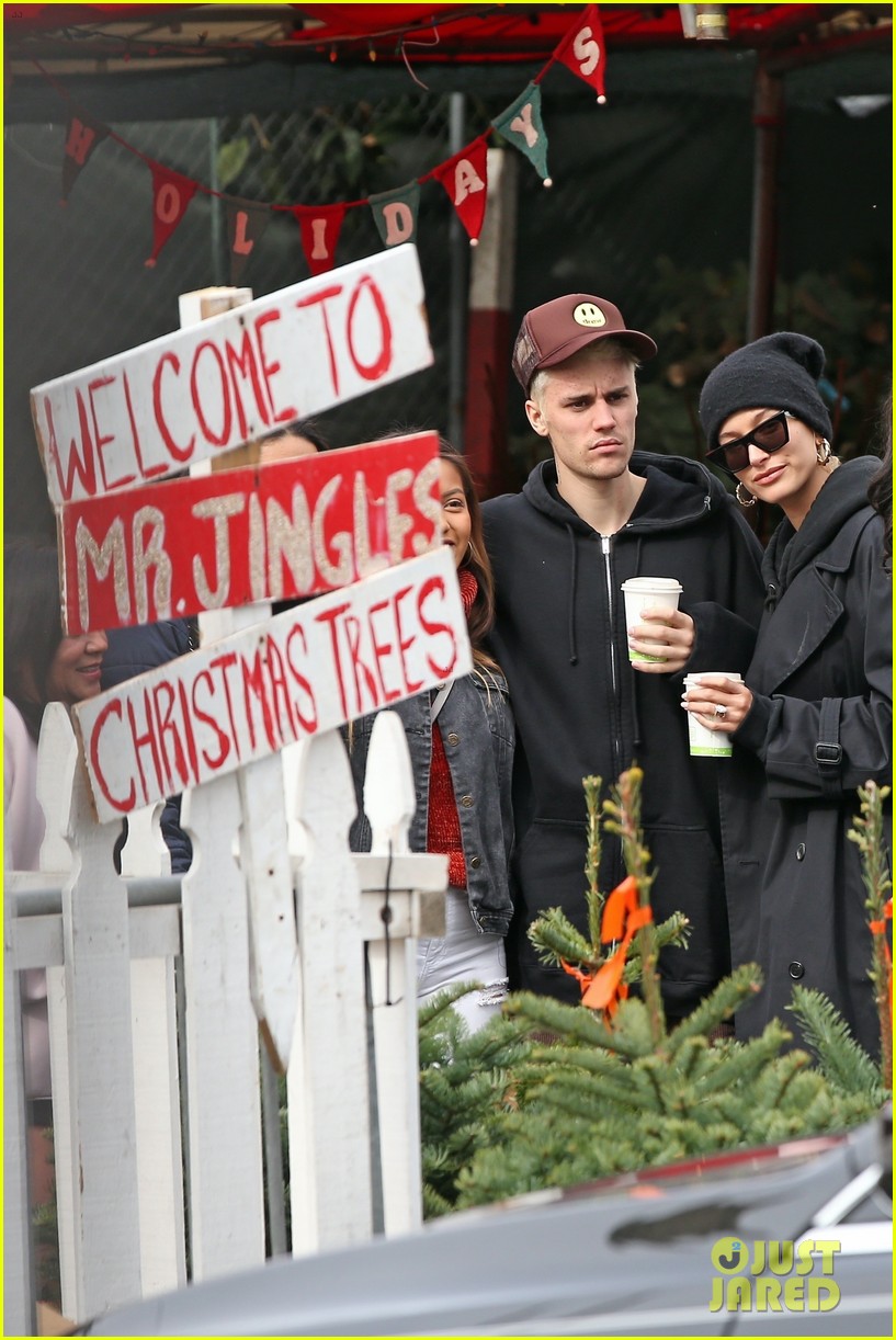Justin & Hailey Bieber Head Out to Shop for Christmas Trees! Photo