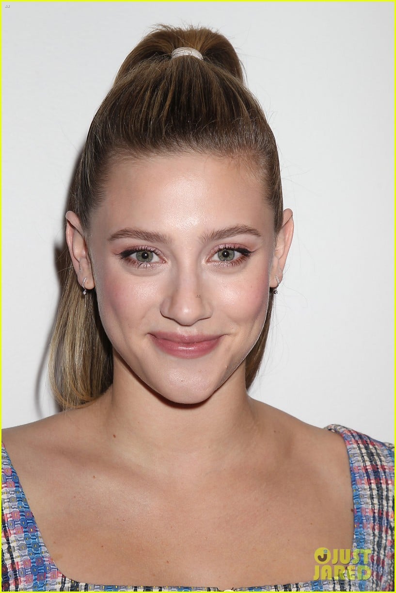 lili reinhart was moved by melissa benoist domestic violence video 08