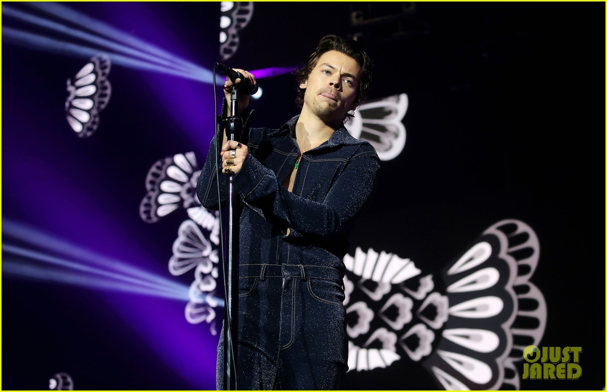 harry styles jingle ball 2020