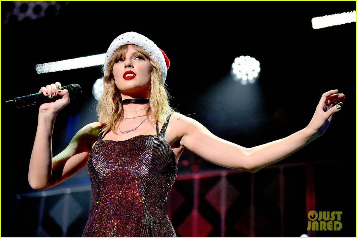 Taylor Swift Gets Birthday Cake With Her Cats On It During Jingle Ball ...