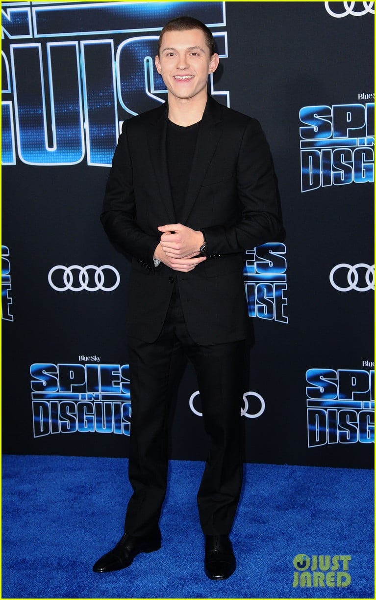 tom holland will smith spies disguise premiere 05