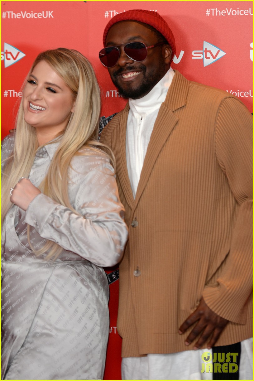 Full Sized Photo of meghan trainor kicks off her first the voice uk