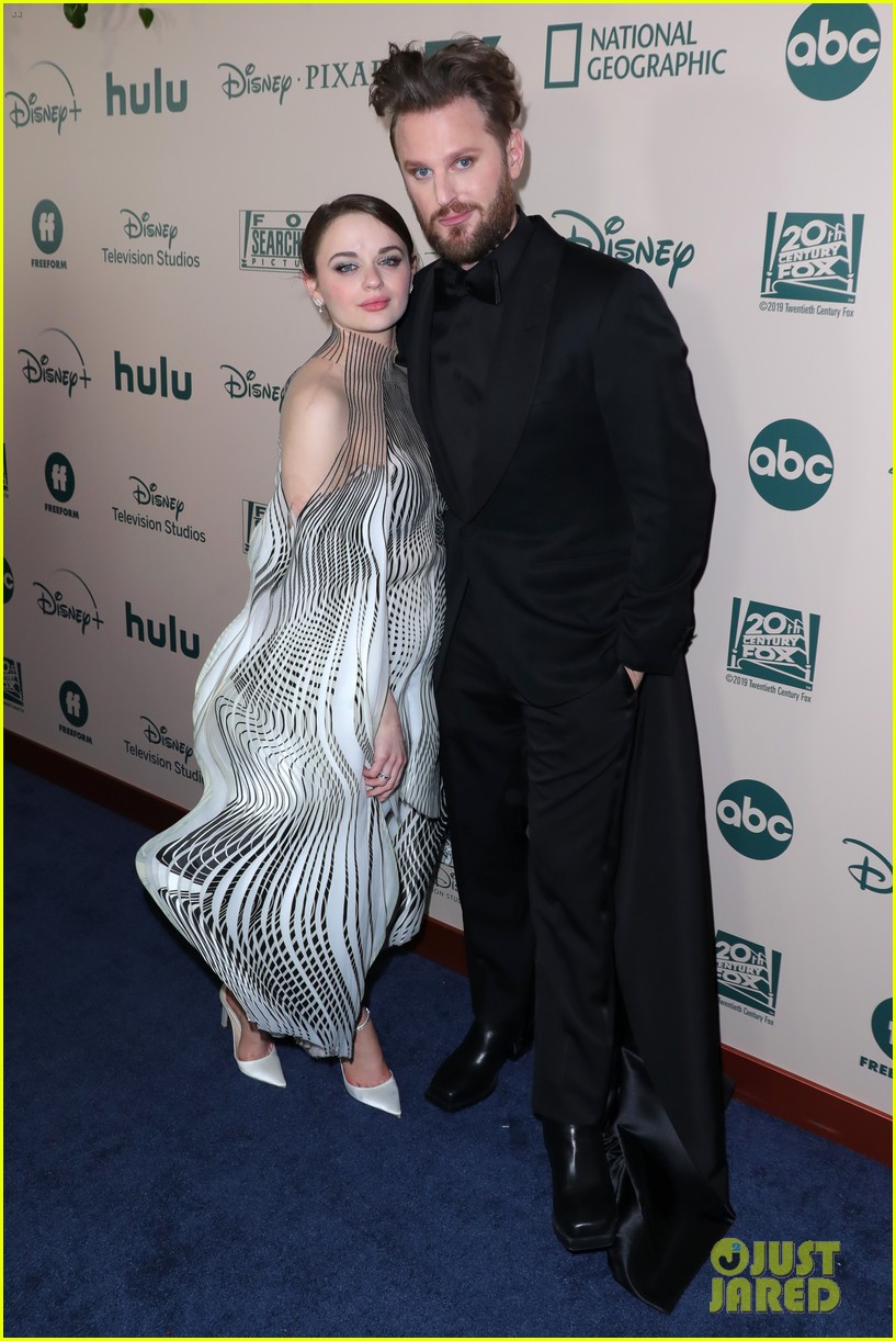 Full Sized Photo of joey king patricia arquette golden globes parties