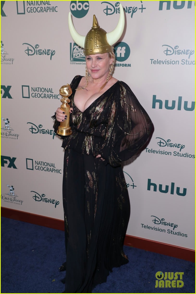 joey king patricia arquette golden globes parties 18