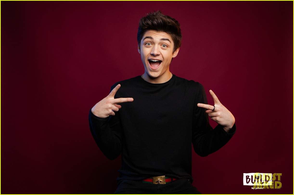 asher angel gushes about girlfriend annie leblanc while promoting new single chills 09