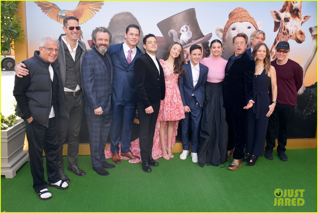 dolittle harry collett carmel laniado have a blast at the premiere 18
