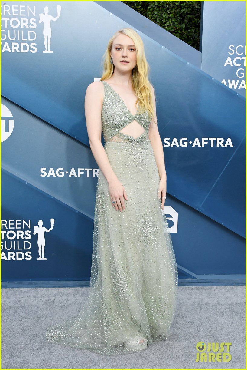 Dakota Fanning Stuns In Green For SAG Awards 2020 | Photo 1283763 ...