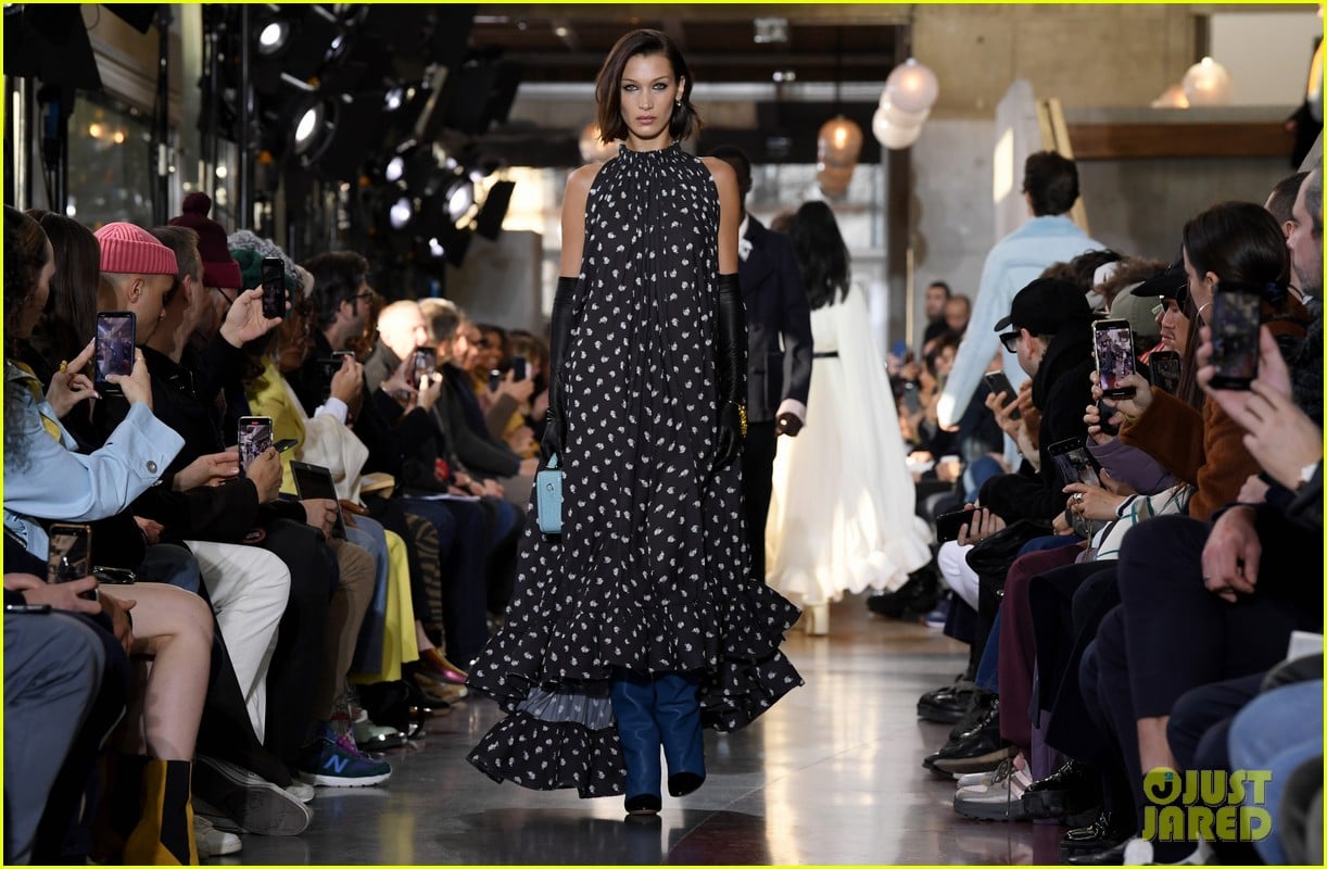 Full Sized Photo of lanvin fashion show paris 11 | Bella & Gigi Hadid