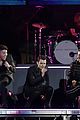 jonas brothers light up fontainebleau miami beach stage new years eve 10