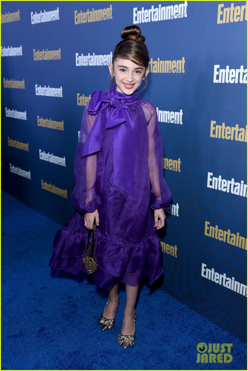 joey king dove cameron more celebrate sag award nominations at entertainment weekly party 04