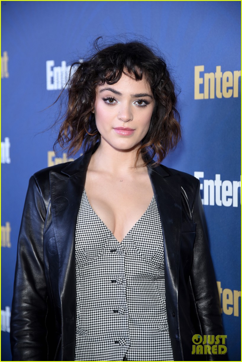 joey king dove cameron more celebrate sag award nominations at entertainment weekly party 30