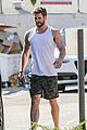 liam hemsworth muscles pumped up after workout 26