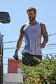 liam hemsworth muscles pumped up after workout 31