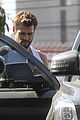 liam hemsworth muscles pumped up after workout 44