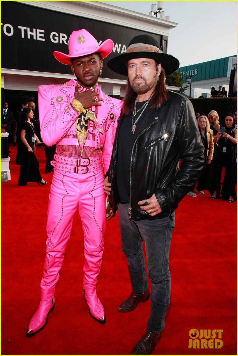 Lil Nas X Rocks Head-to-Toe Pink Cowboy Outfit at Grammys 2020: Photo  1285031 | 2020 Grammys, Billy Ray Cyrus, Grammys, Lil Nas X Pictures | Just  Jared Jr.