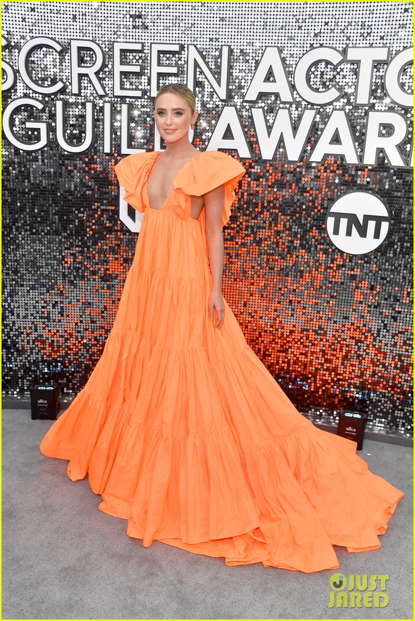 Kathryn Newton Wows in Orange Valentino Gown at SAG Awards 2020