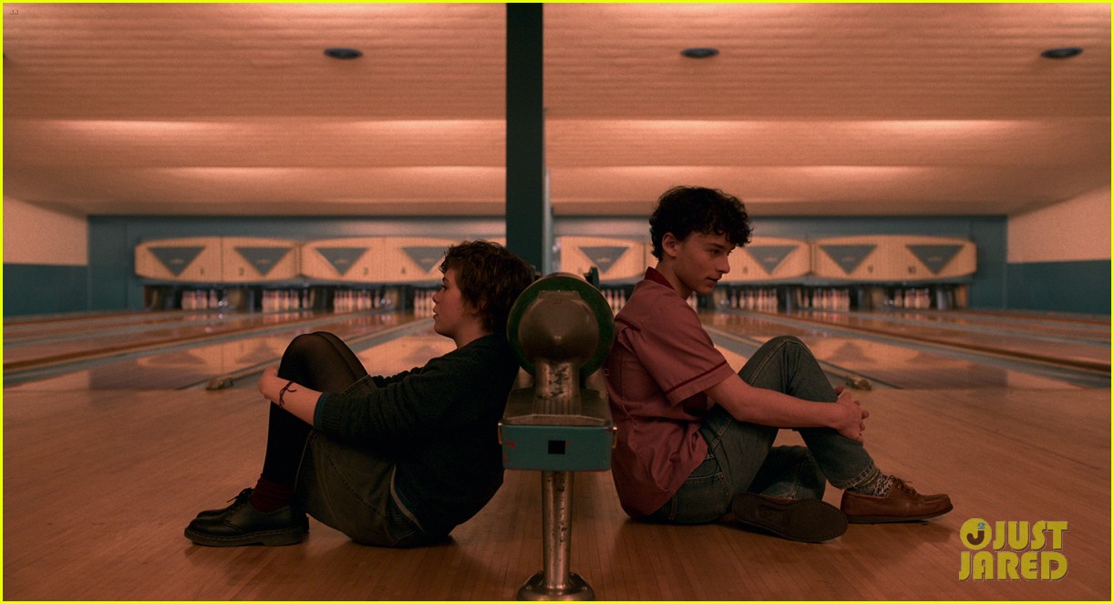 sophia lillis netflix show okay with this 06