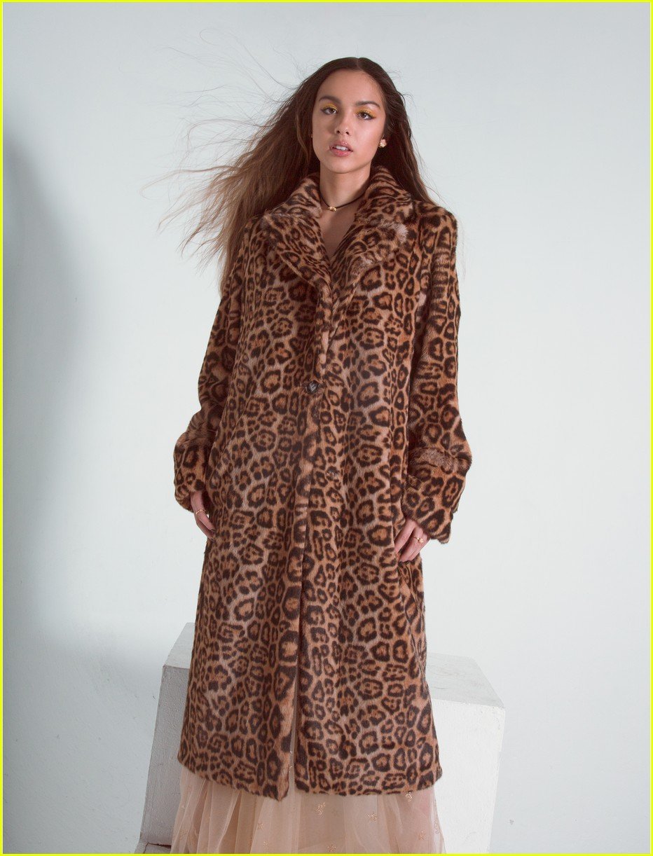 olivia rodrigo mood magazine feature 13