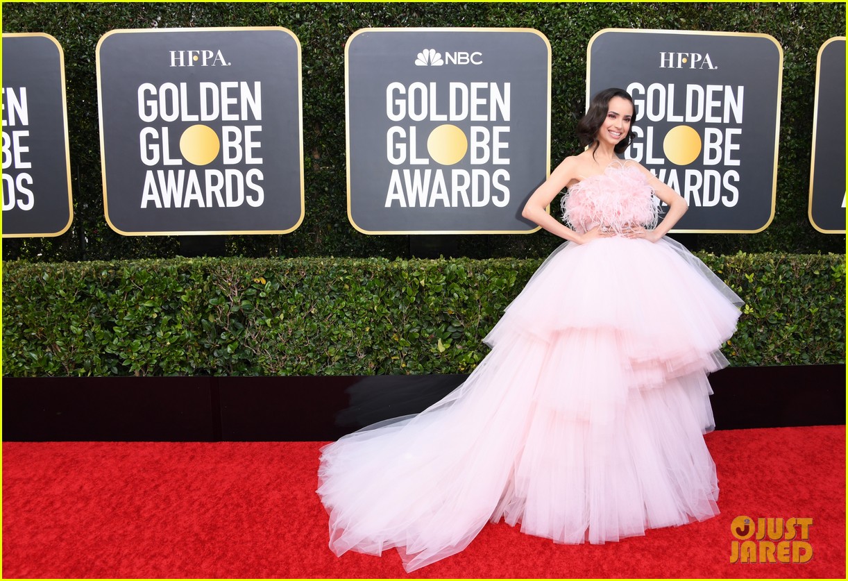 sofia carson jeannie mai aj gibson golden globes 2020 pics 04