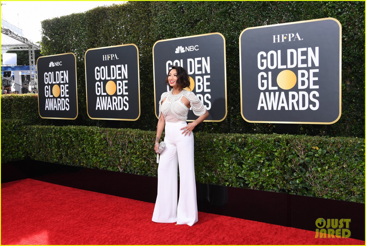 sofia carson jeannie mai aj gibson golden globes 2020 pics 18
